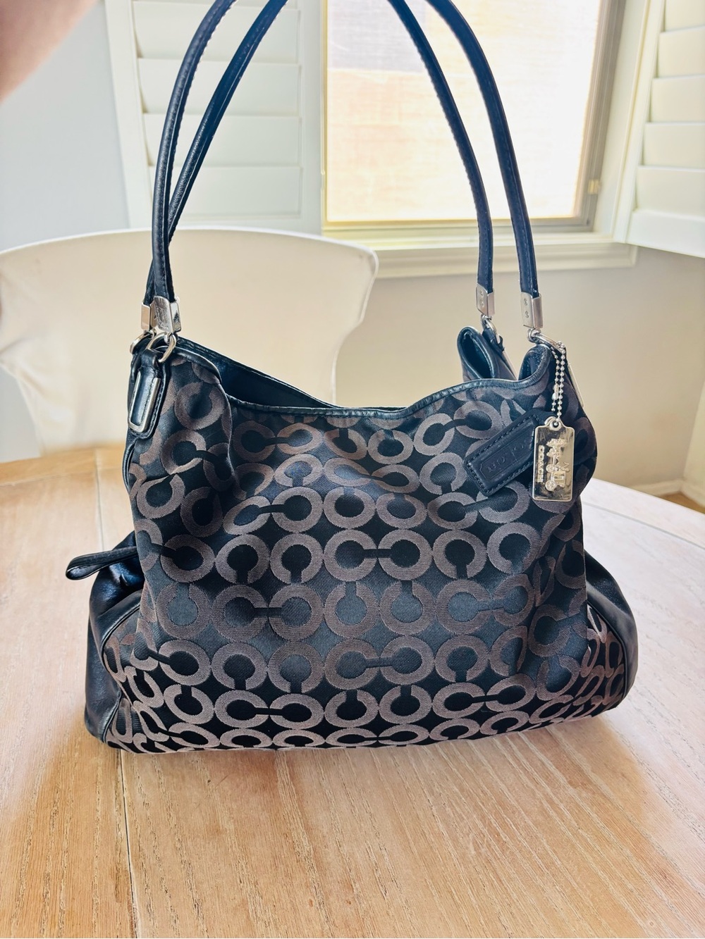 Coach Madison Black Phoebe Op Art Signature Hobo Bag EUC - Picture 4 of 16